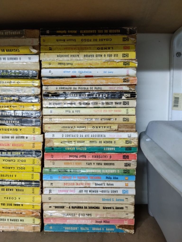 Vendo livros década de 70 e 80