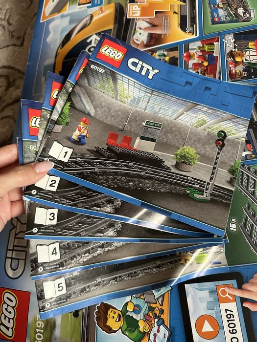 Поезд Lego City 60197