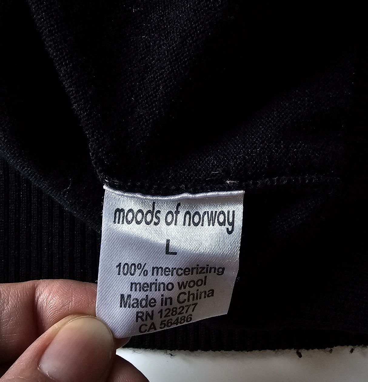Moods of Norway męski sweter wełna merino czarny w serek L