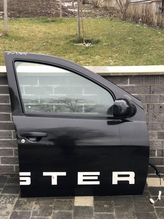 Передні двері до Dacia Renault Duster