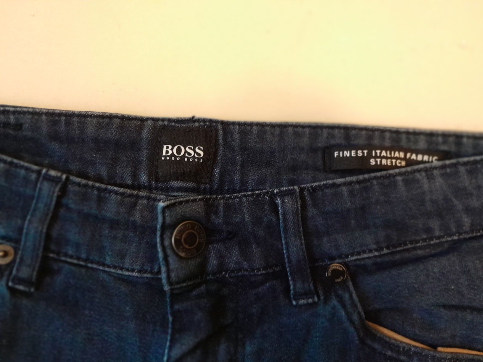 Spodnie chłopięce Hugo Boss
