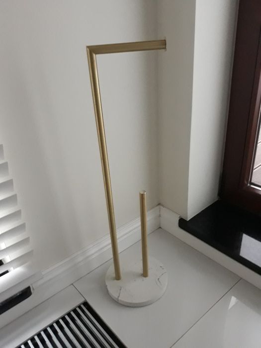 Homla stojak na papier do łazienki