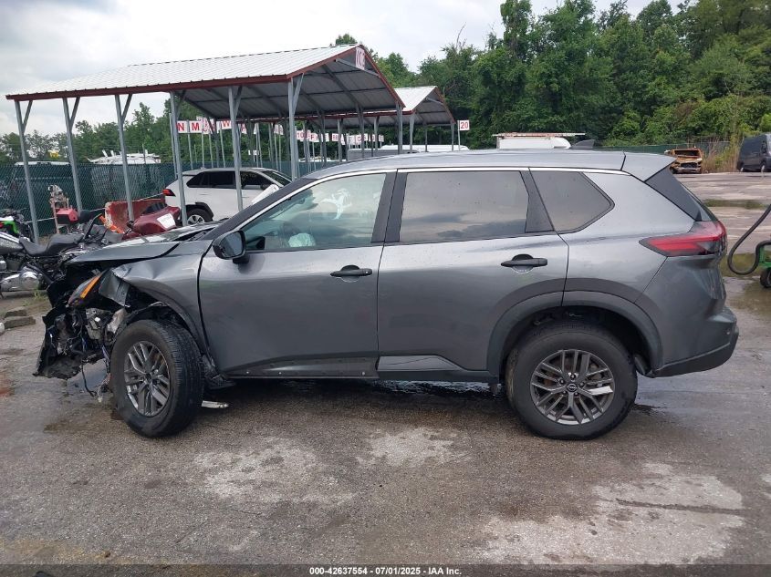 Nissan Rogue T33 Двері Колір KAD