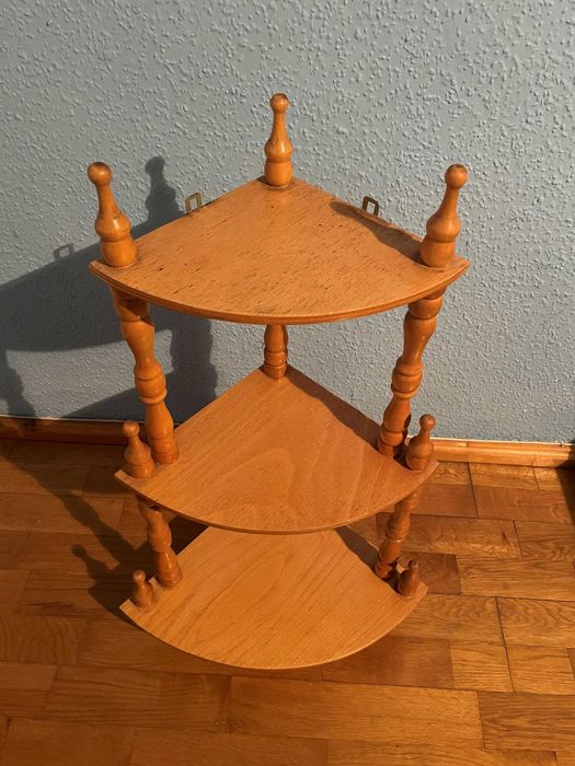 Półka drewniana narożna potrójna jasna styl retro