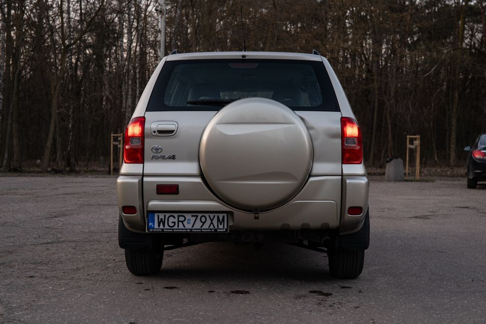 Toyota RAV4 • 2.0 Benzyna • od kobiety