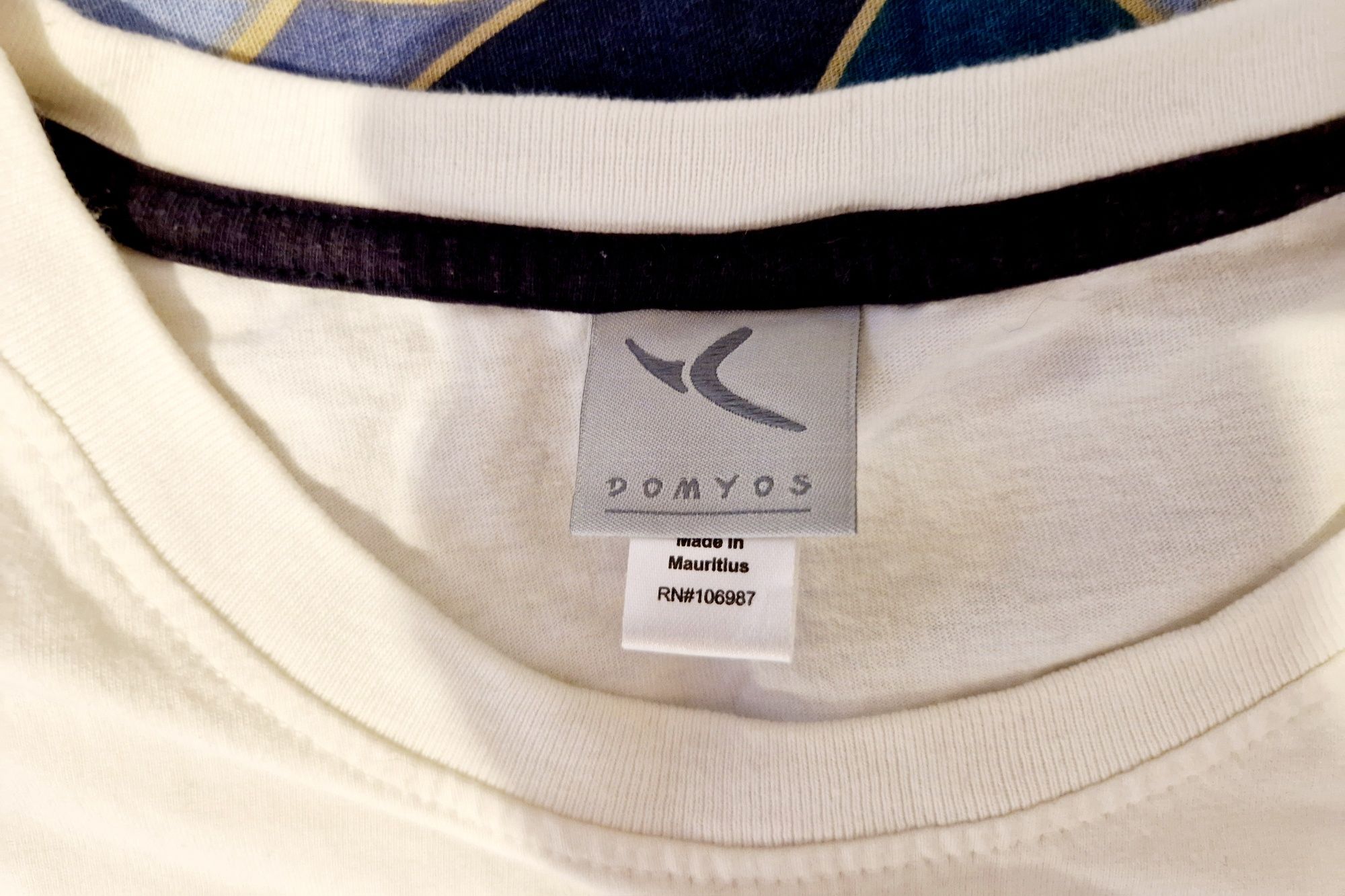 2 T-shirts sem manga novos xxl Nike
Apenas 7 eur pelo conjunto de dois