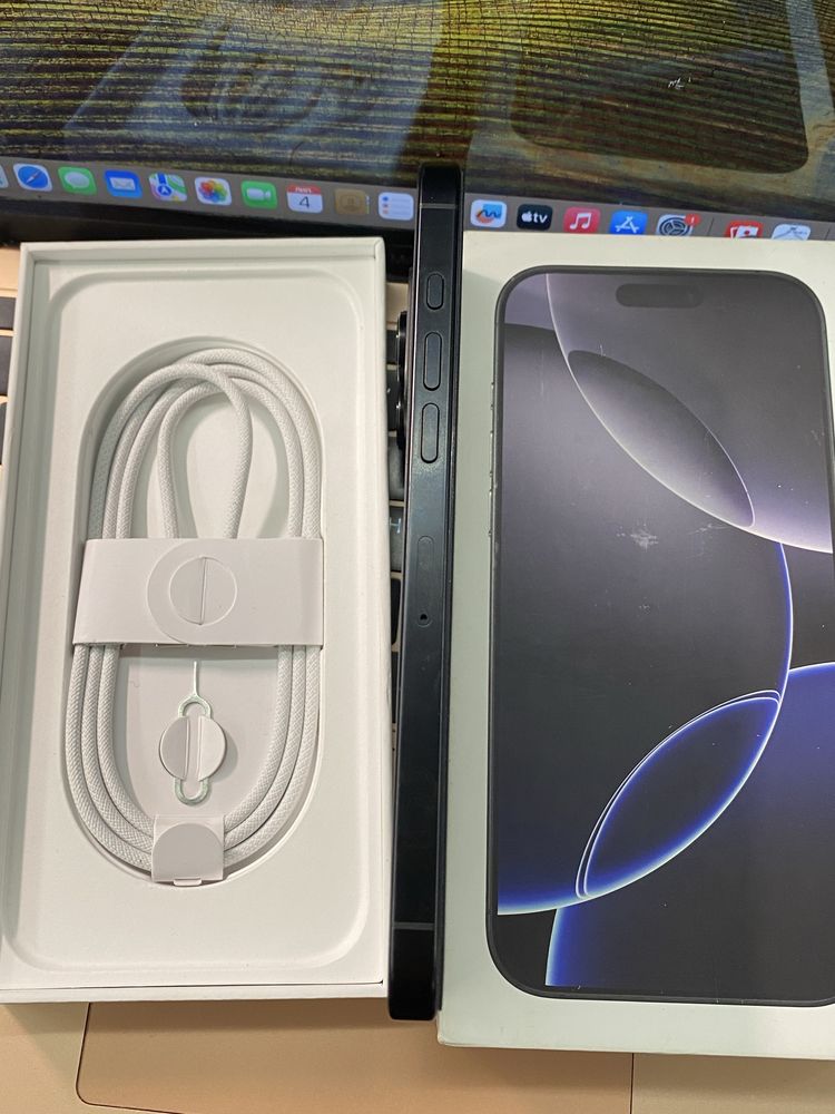 Продам iphone 16 pro max 256gb айфон 16 про макс 256гб как новий 100%