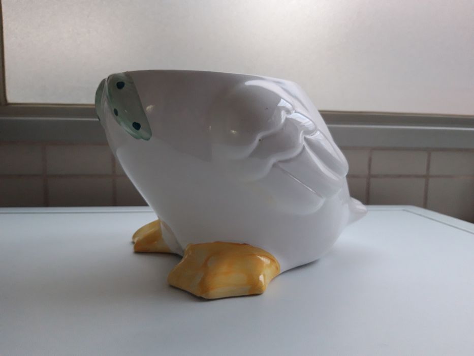 Cachepô/Cache-pot/Vaso em forma de pato, de cor branca