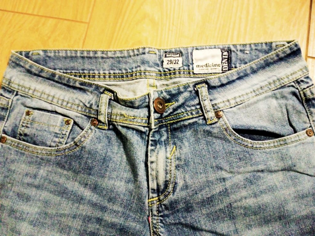 Denim jeans spodnie w rozmiarze 29/32