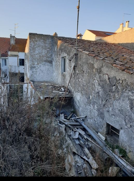 Oferta de pedras e entulho