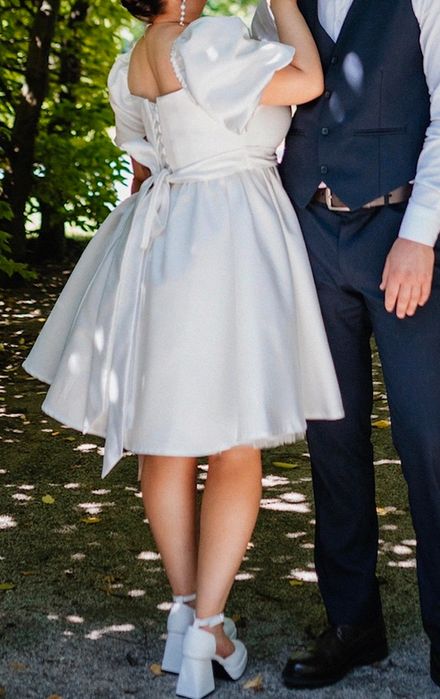 Продам сукню, була шита на замовлення/ продам платье