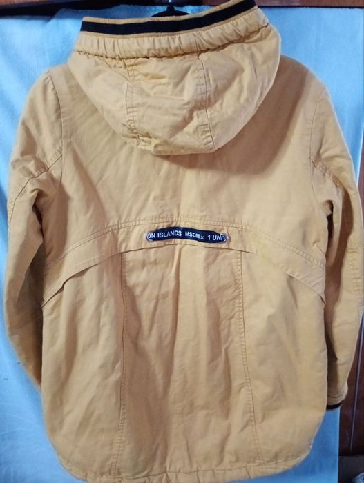 Куртка жіноча молодіжна