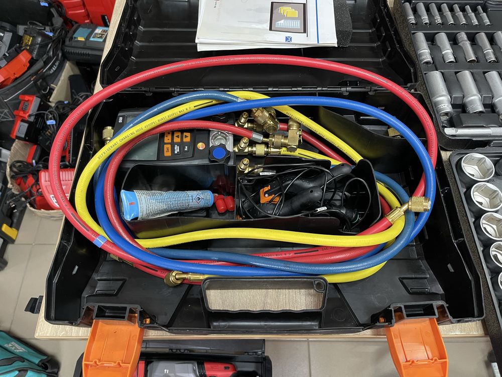 Testo 550 / манометричний колектор з шлангами Тесто