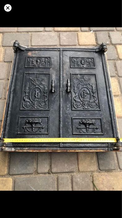 Продам чугунные дверцы для руской/помпепейской печи, печного комплекса