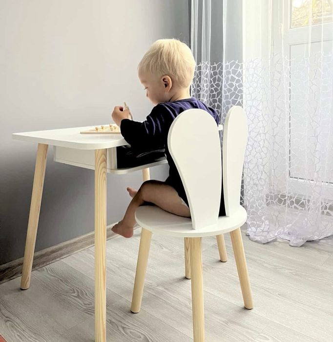 Дитячий стіл, стіл та стілець, стільчик зайка