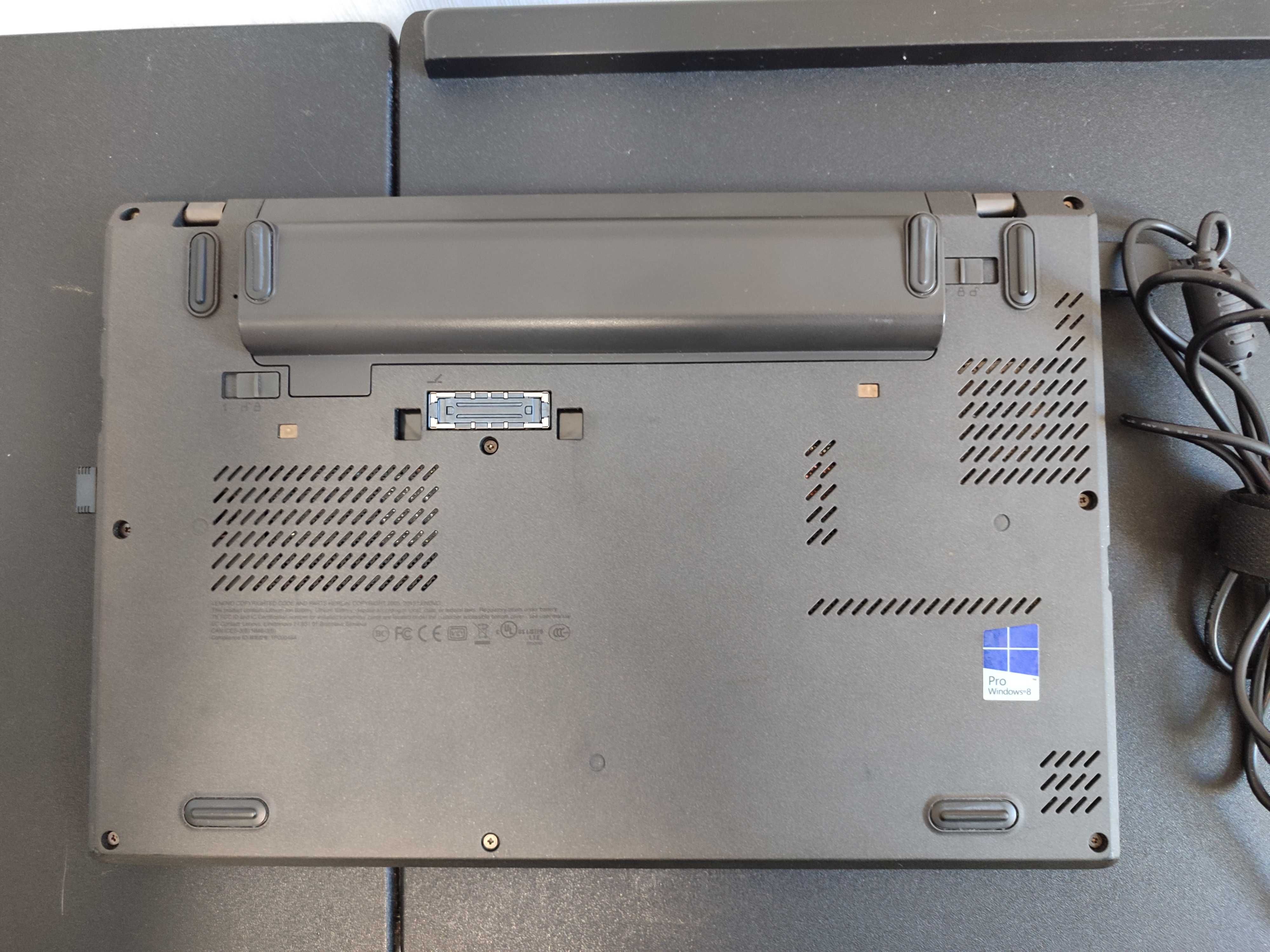 Ноутбук Lenovo ThinkPad X240 з док-станцією Lenovo ThinkPad Basic Dock