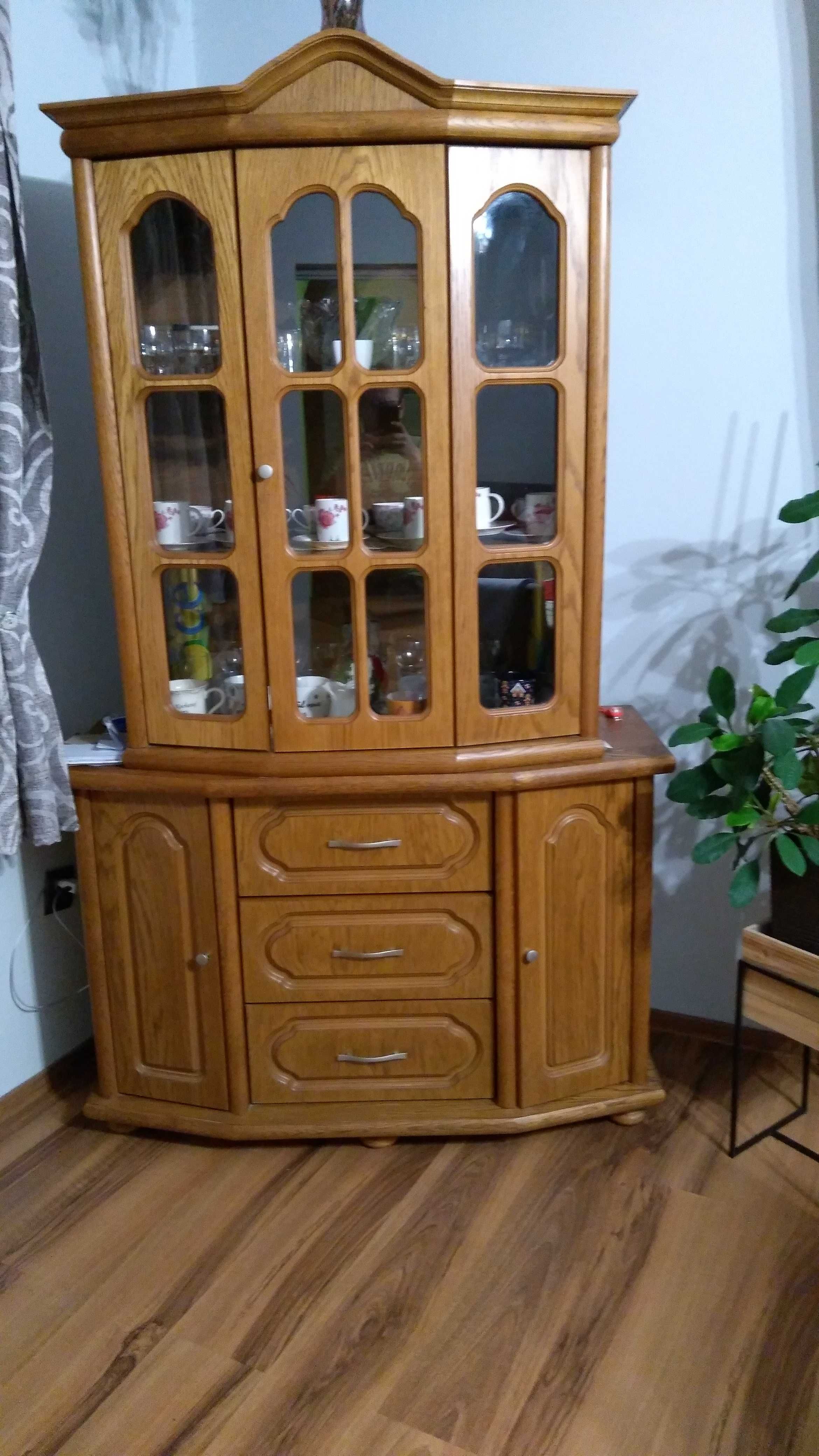 Sprzedam  meble kalwaryjskie szafę 80 i komodę z witryną 130
