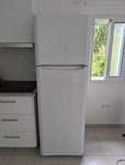 Frigorífico Indesit 313L Low Frost