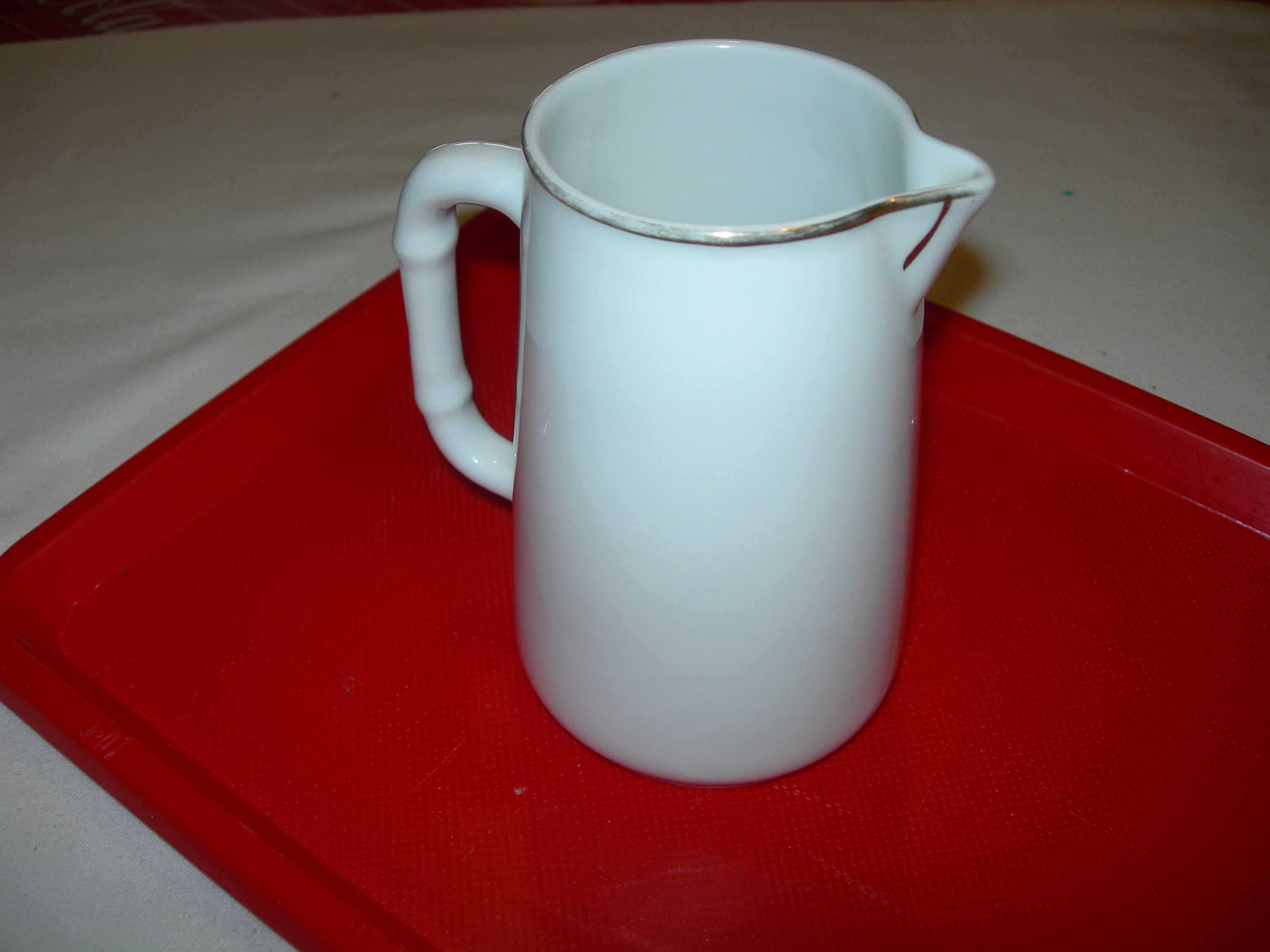 Jarro. Recipiente para líquidos.