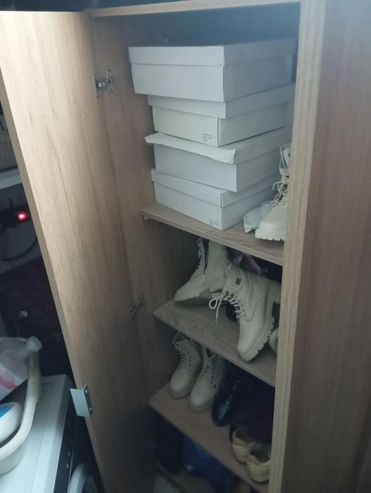 Guarda fatos de solteiro