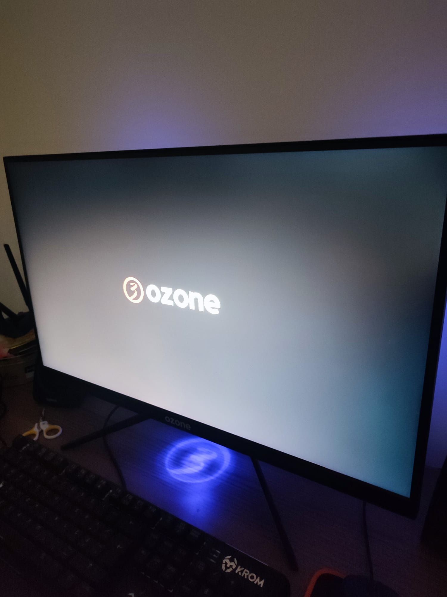 Monitor Ozone 27''