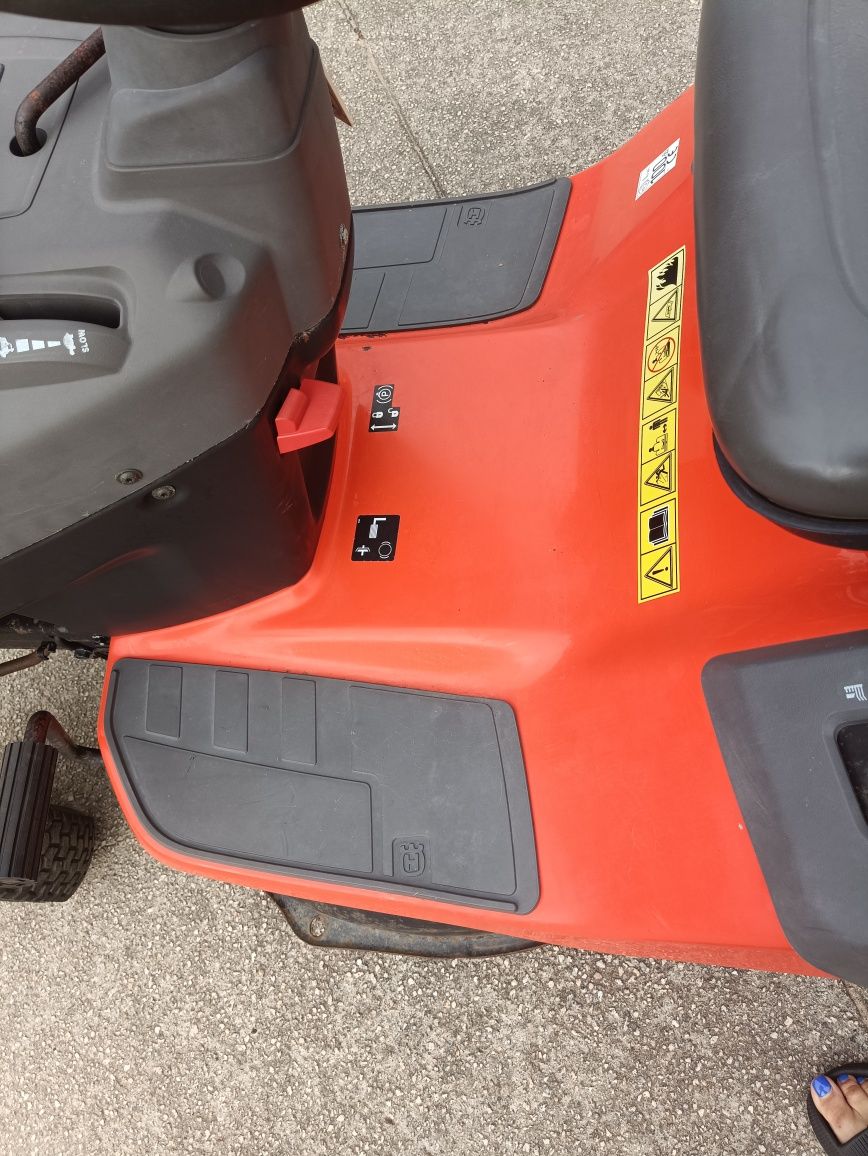 Trator Husqvarna