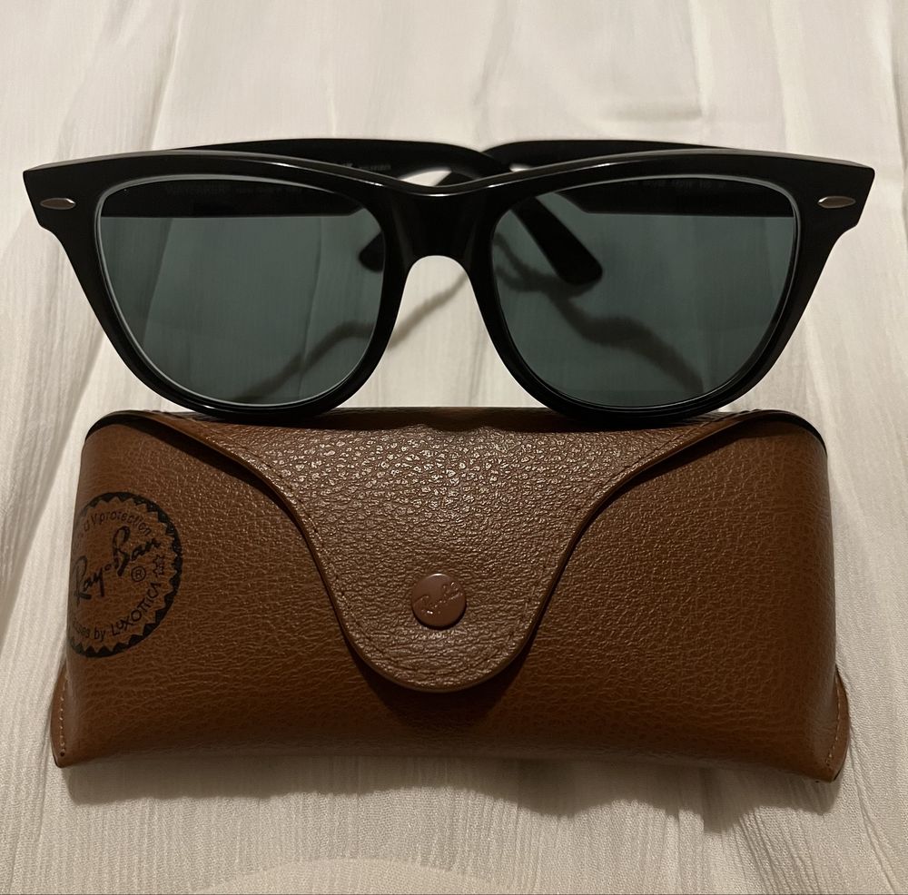 Ray-Ban wayfarer