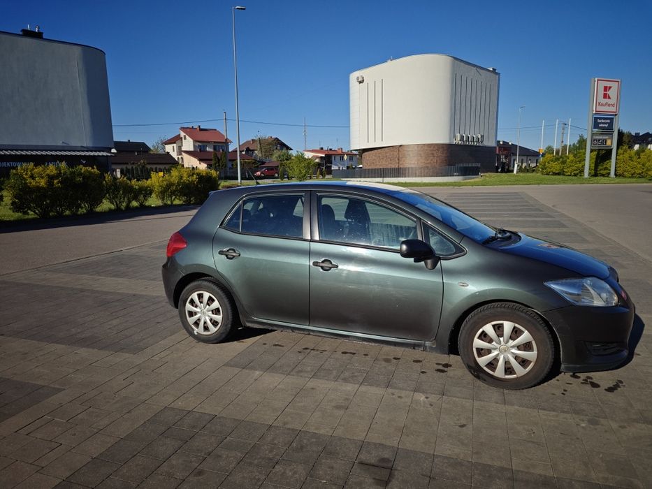 Sprzedam samochód Toyota Auris