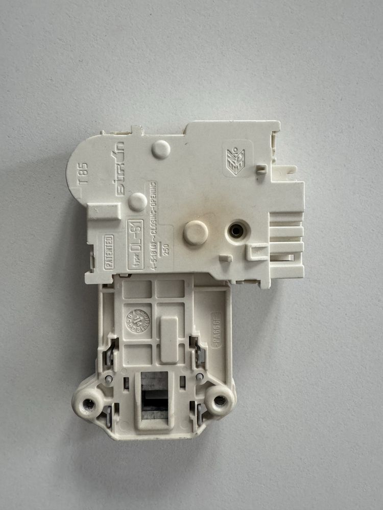 blokada elektryczna drzwi pralko-suszarki Electrolux EWW1697MDW