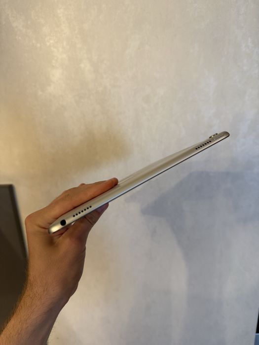 iPad Pro 9.7 32gb Silver планшет з гарантією для ігор