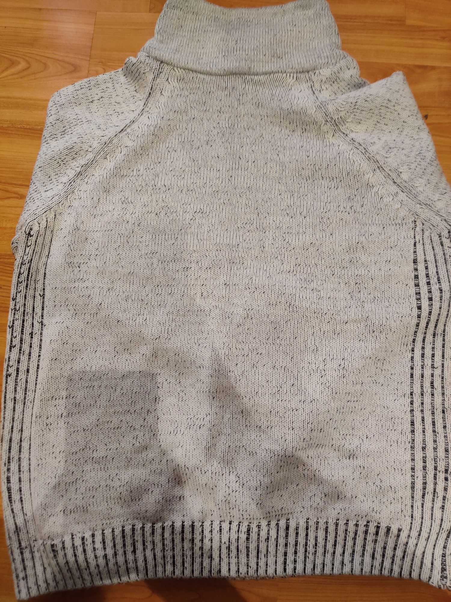 Męski sweter BTX