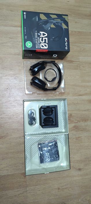 Słuchawki ASTRO A50 + Base Station dla Xbox One/PC