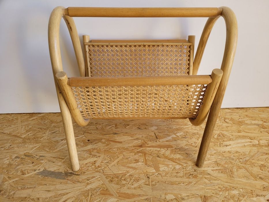 Gazetnik  rattanowy vintage