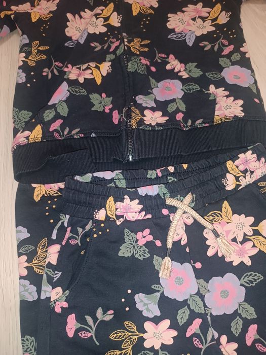 Sprzedam dres dla dziewczynki