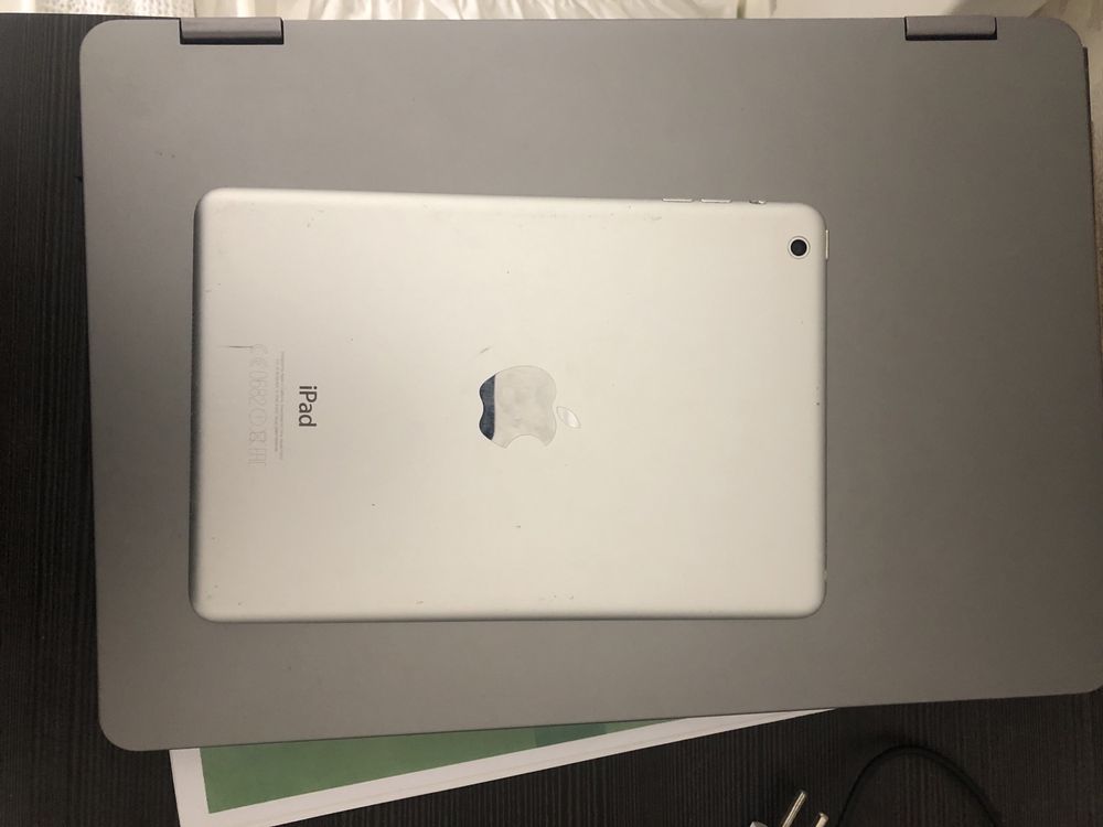Ipad 1 планшет в хорошем состоянии