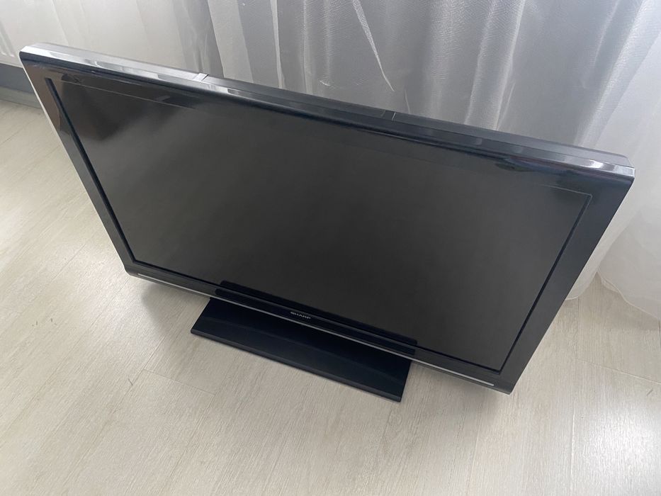 Продам телевизор SHARP LC40 SH340E