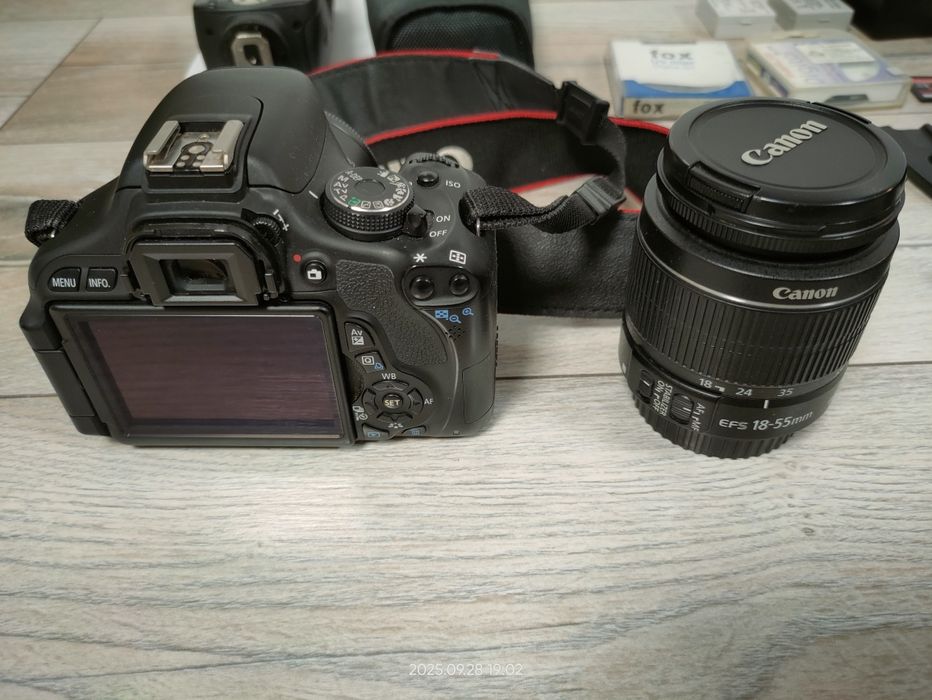 Aparat lustrzanka Canon 600d zestaw