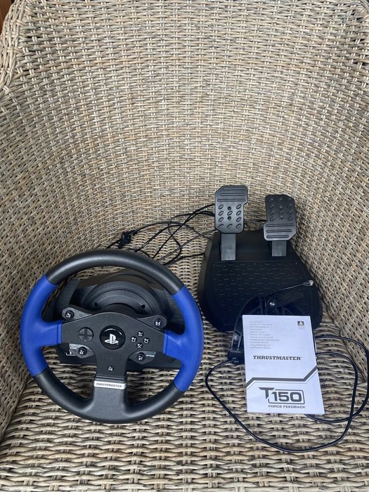 Volante + Pedais THRUSTMASTER T150RS (PS4 / PS3 / PC - Preto)