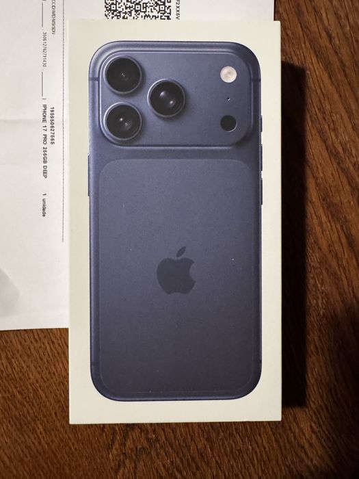 Iphone 17 pro 256GB Azul Novo na Caixa 1 ano de garantia Apple.