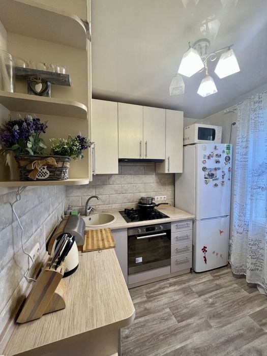 Центр! Оренда 2-х кімн.кв вул. Героїв України