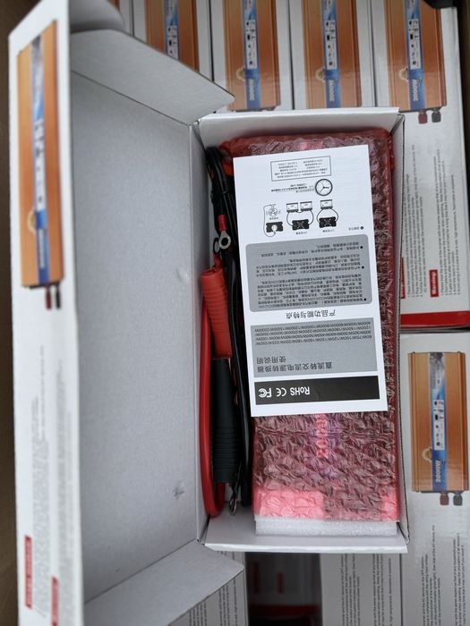 Преобразователь напряжения, автомобильный Инвертор  12V-220V 2000W