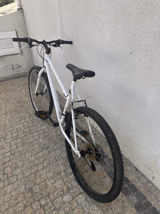 bicicleta branca