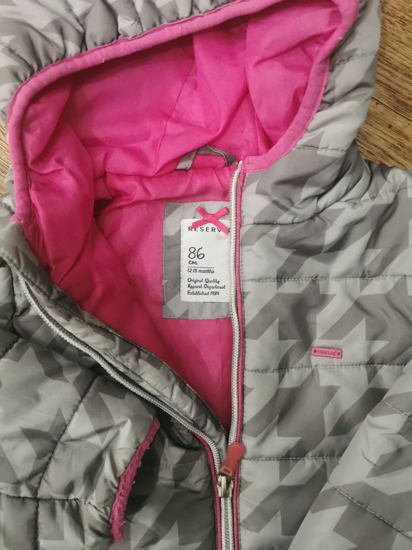 Kurtka pikowana przejściowa roz. 86 Reserved dla dziewczynki