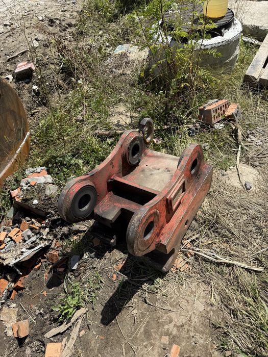 Ковш з швидкозємом  1.3 м3 для JCB 220