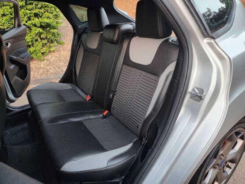 Ford Focus ST      2014