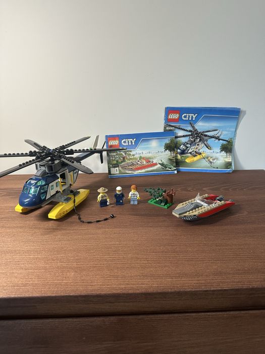 Набори Lego city 60067 та 60068, оригінал + подарунок