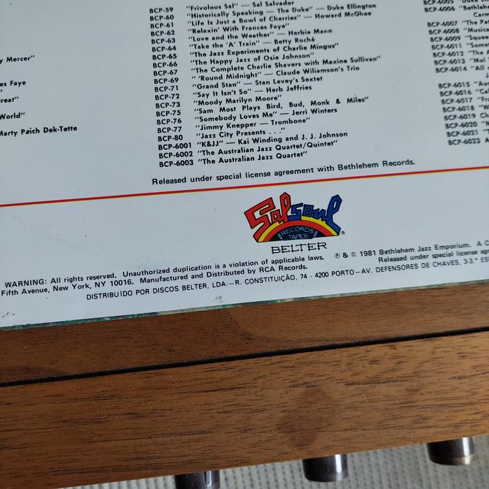 Nina Simone - Little Girl Blue
Lado A com risco superficial audível