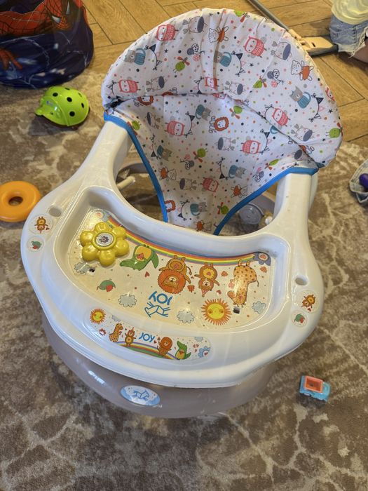 Ходунці для дівчинки або хлопчика