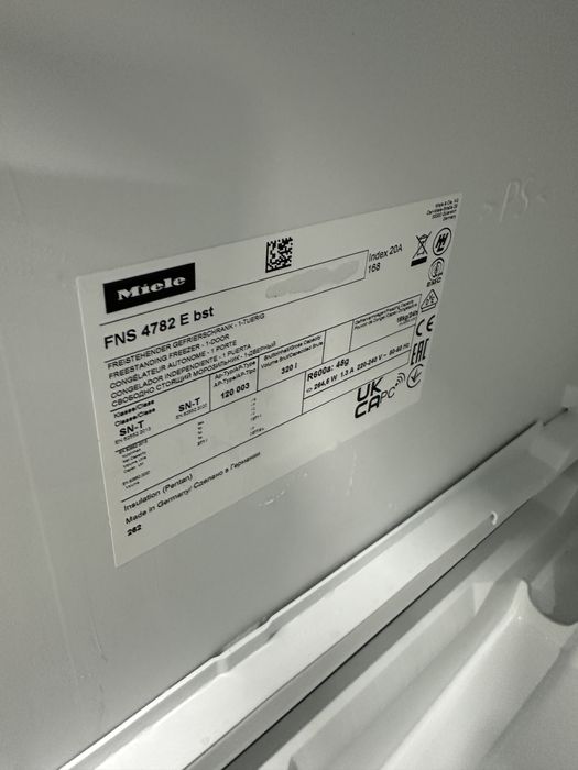 Нова морозильна камера Miele FNS4782/185 см