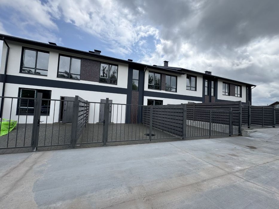 Таунхаус за ціною квартири в Гостомелі